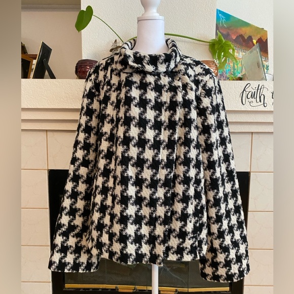 Lane Bryant Jackets & Blazers - Lane Bryant Houndstooth Front Zipper Jacket, Dressy, Blk, White, Size 24